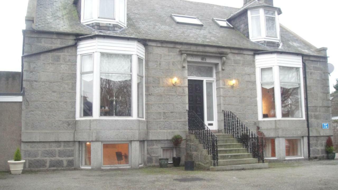 Station View Guest House Dyce Exterior photo